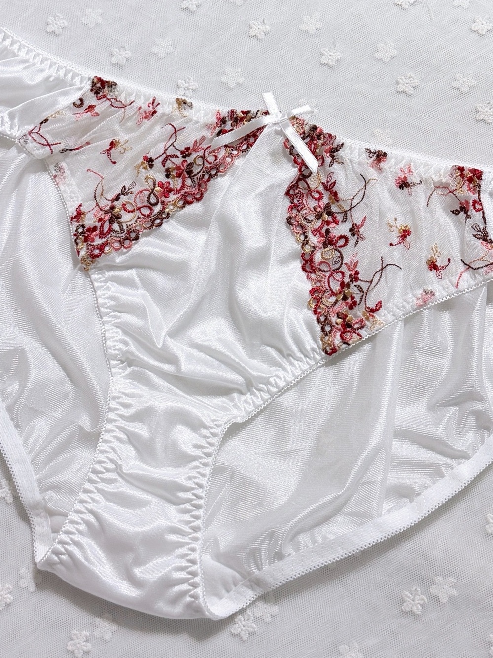Plus US-XXL/JP-5L Japanese Classic Embroidery Shiny Smooth Tricot Nylon Panties